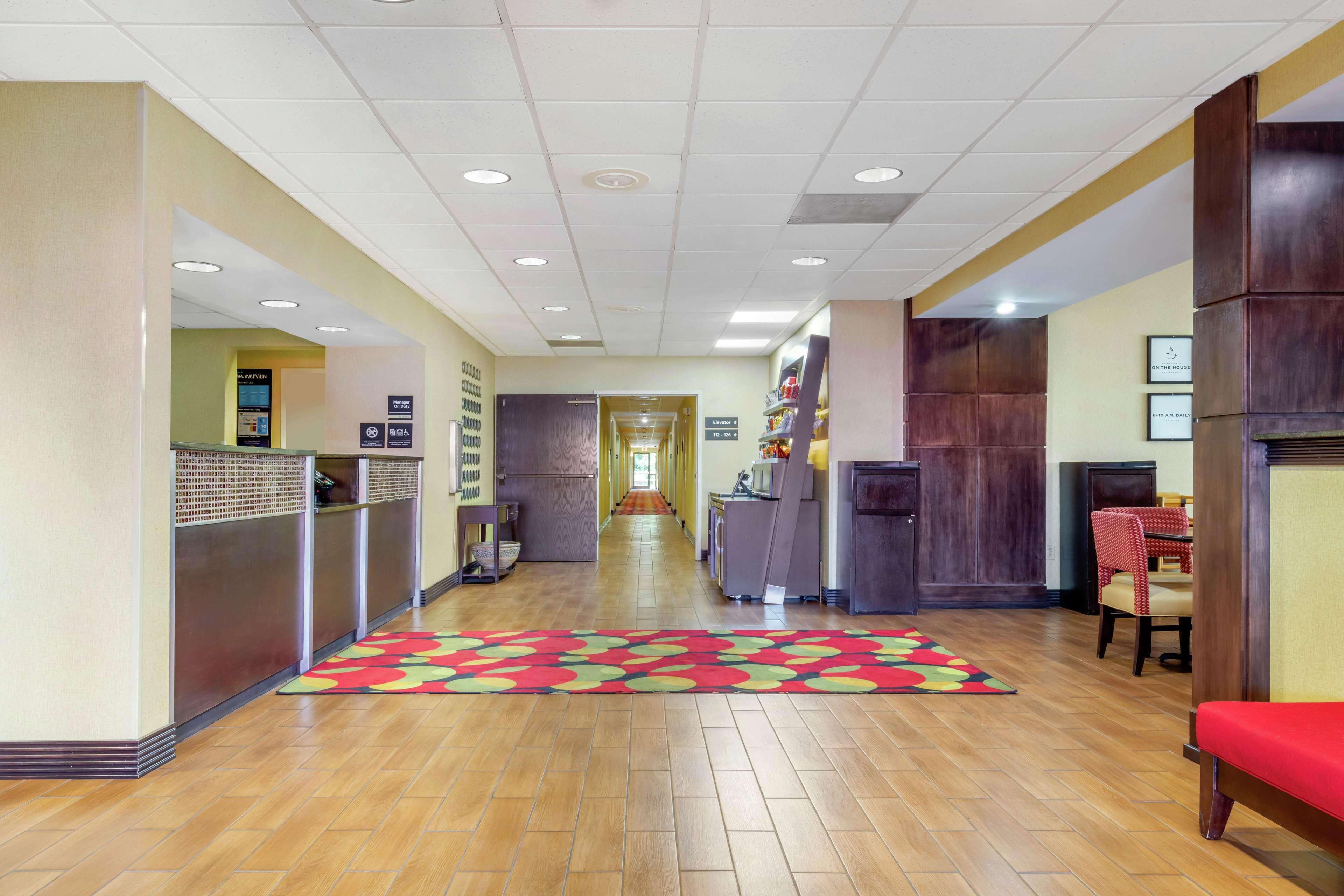Hampton Inn Brookhaven Exterior foto